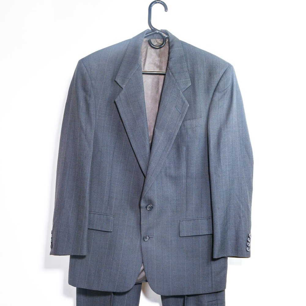 VTG CHRISTIAN DIOR gray 2-piece suit in EUC!